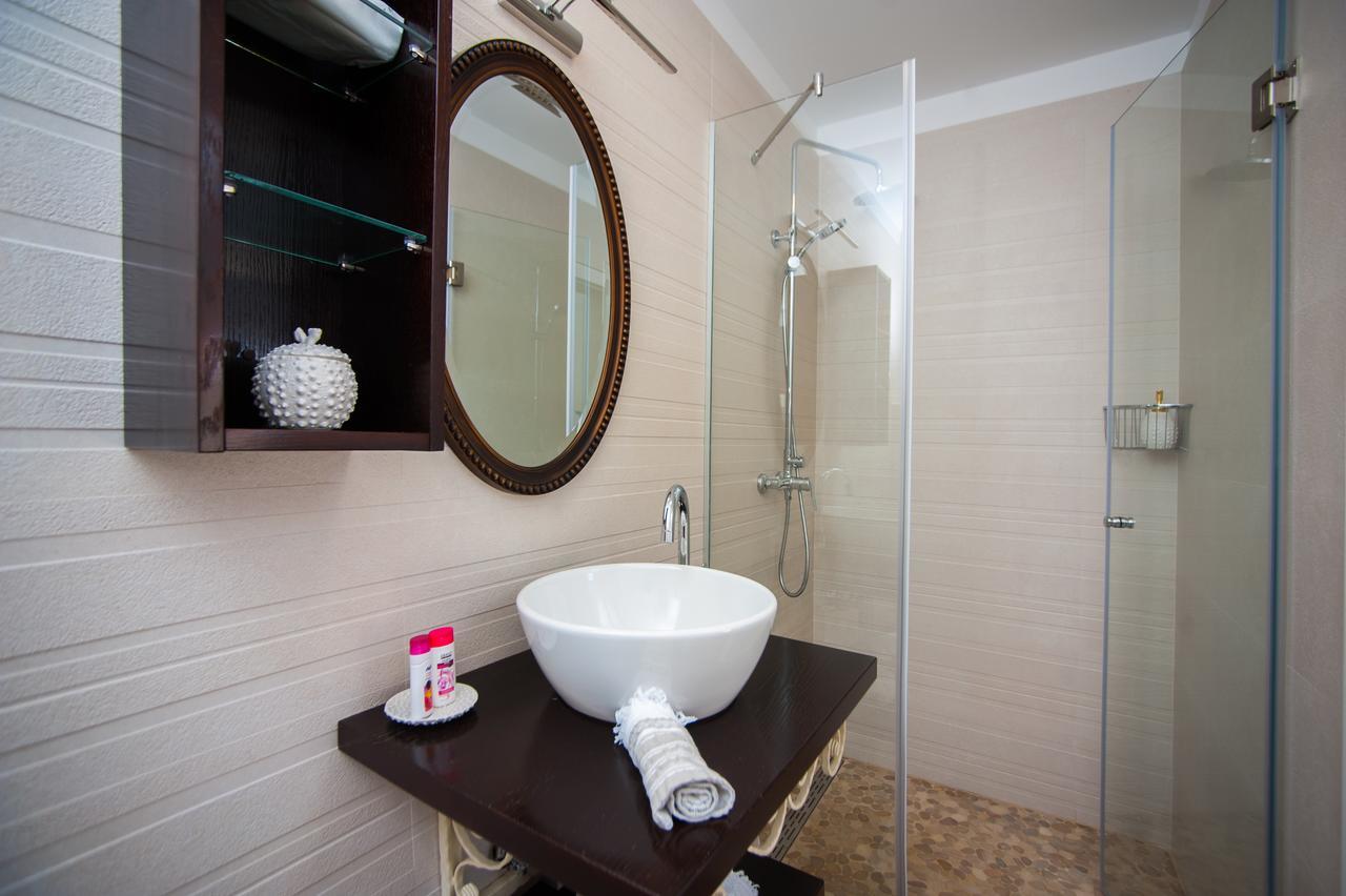 Luxury Villa Kate - In Lucice Bay With Turquoise Sea, Amazing Seaviews, And Heated Pool Milna  Esterno foto