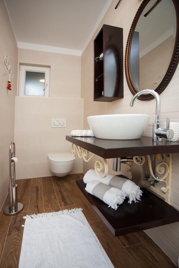 Luxury Villa Kate - In Lucice Bay With Turquoise Sea, Amazing Seaviews, And Heated Pool Milna  Esterno foto