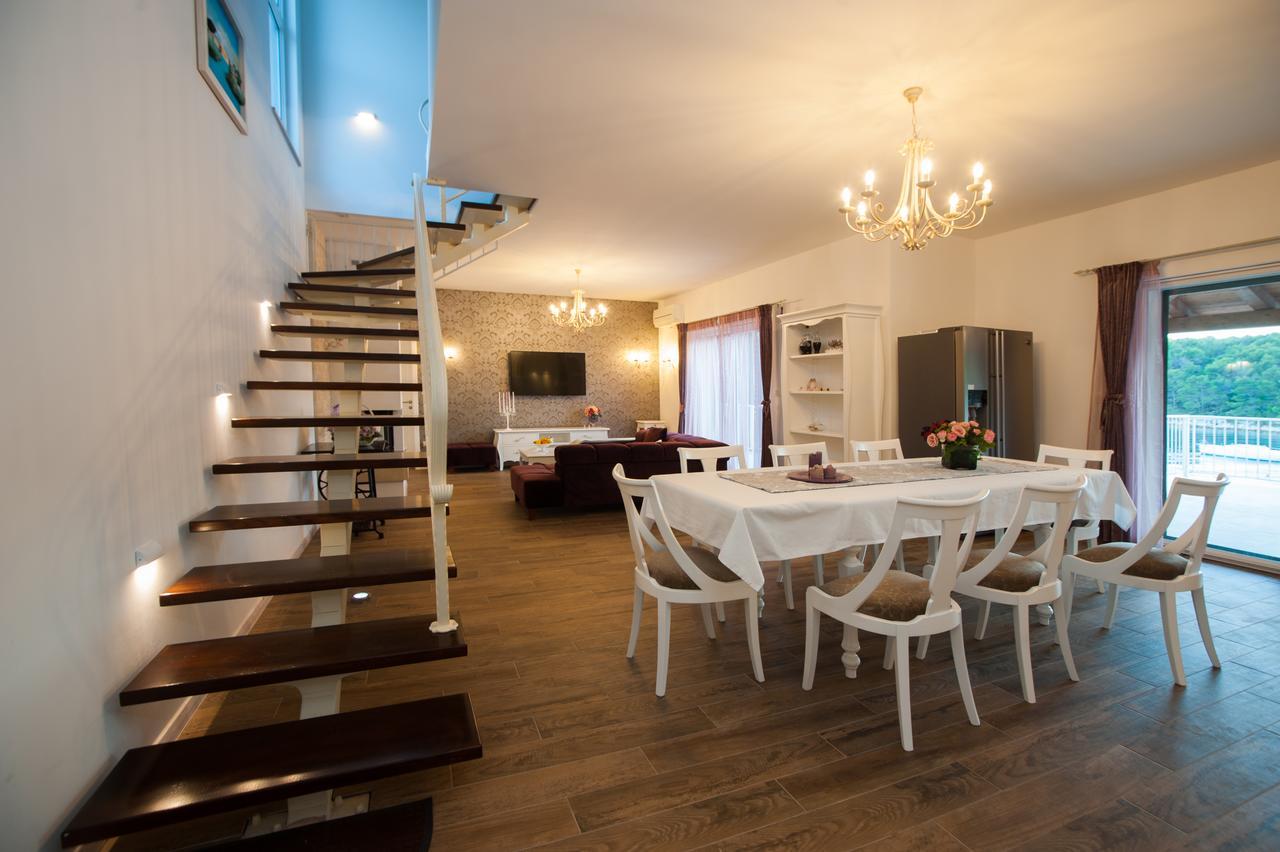 Luxury Villa Kate - In Lucice Bay With Turquoise Sea, Amazing Seaviews, And Heated Pool Milna  Esterno foto