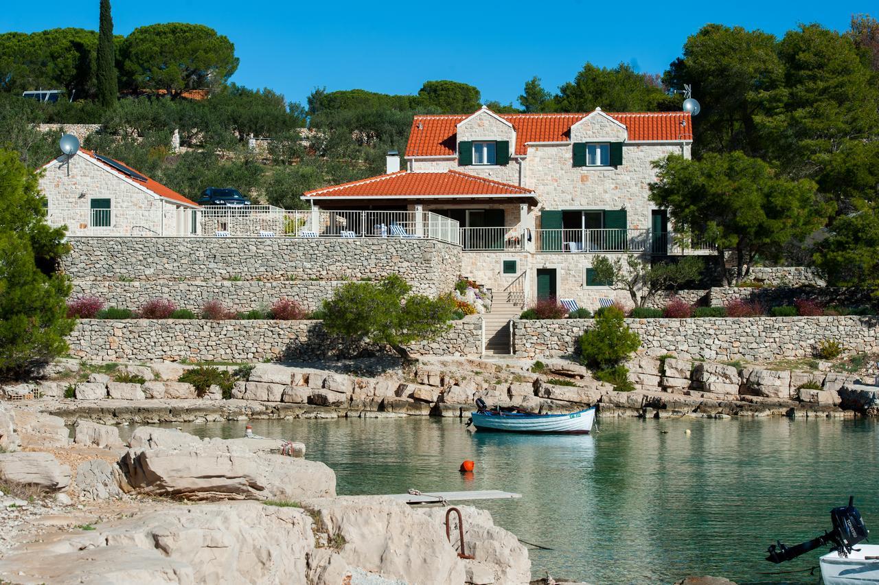Luxury Villa Kate - In Lucice Bay With Turquoise Sea, Amazing Seaviews, And Heated Pool Milna  Esterno foto