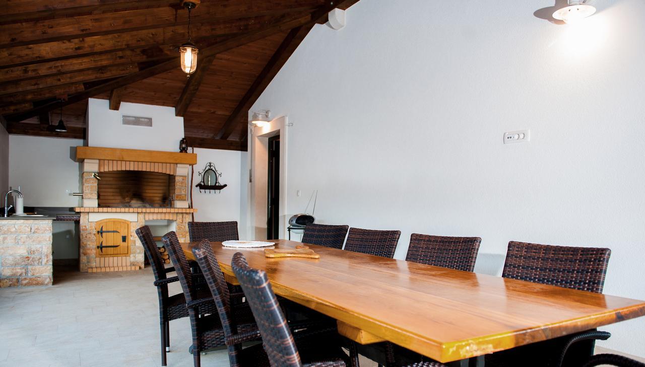 Luxury Villa Kate - In Lucice Bay With Turquoise Sea, Amazing Seaviews, And Heated Pool Milna  Esterno foto