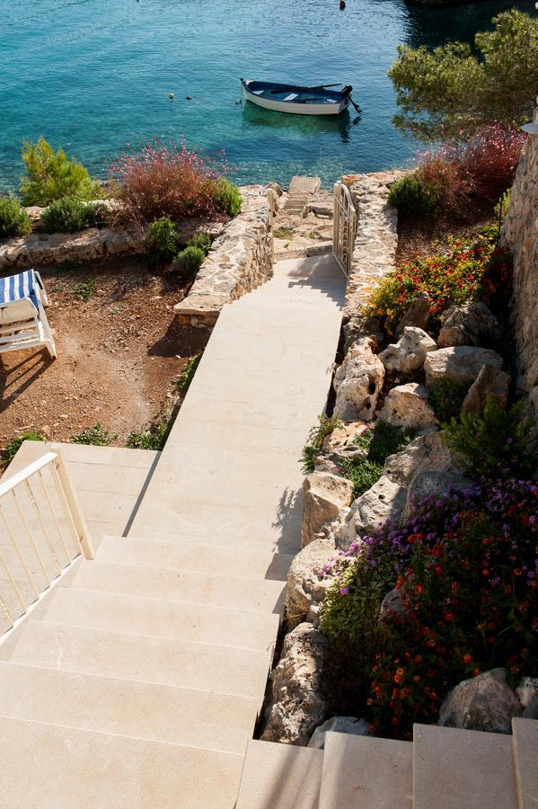 Luxury Villa Kate - In Lucice Bay With Turquoise Sea, Amazing Seaviews, And Heated Pool Milna  Esterno foto