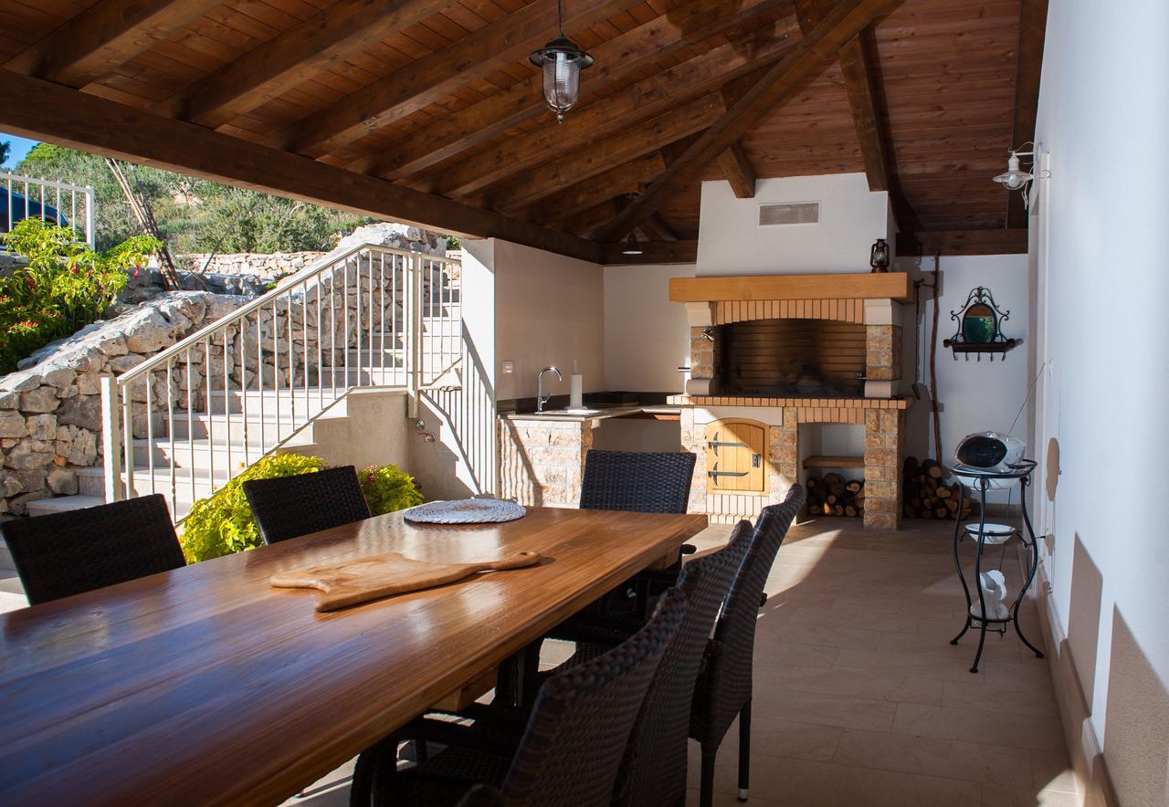 Luxury Villa Kate - In Lucice Bay With Turquoise Sea, Amazing Seaviews, And Heated Pool Milna  Esterno foto