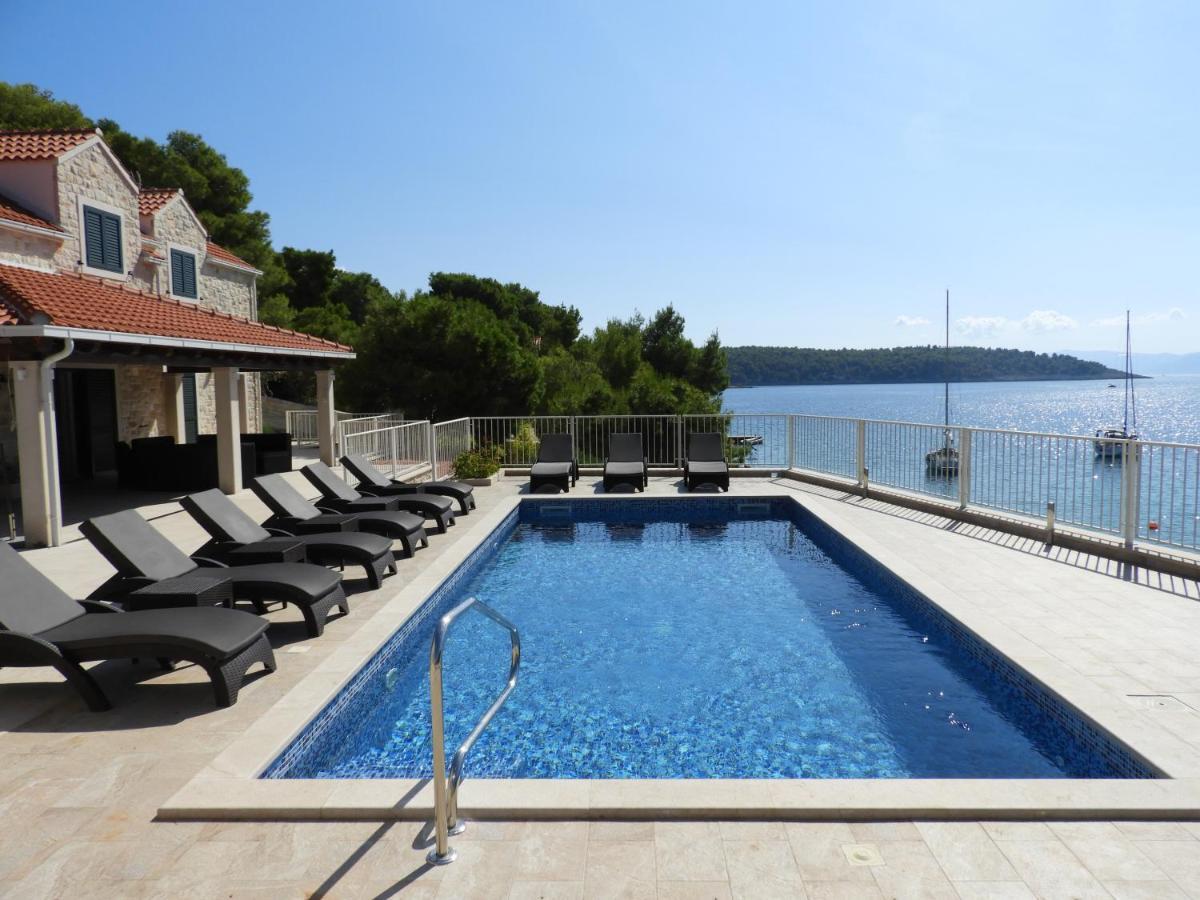 Luxury Villa Kate - In Lucice Bay With Turquoise Sea, Amazing Seaviews, And Heated Pool Milna  Esterno foto